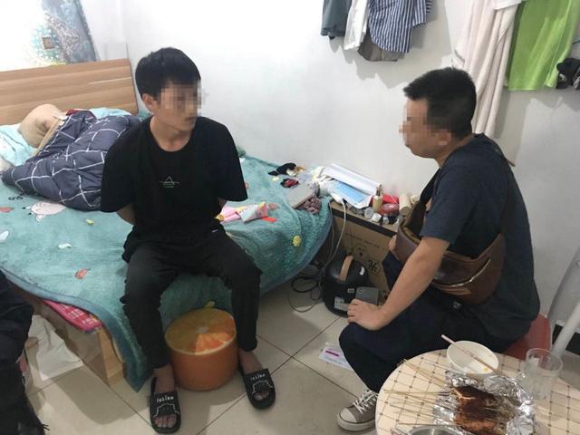 “薅羊毛”被抓！男子非法制售軟件造成電商損失400<em>余</em><em>萬元</em>
