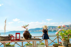 <em>旅游</em><em>管理</em><em>專業(yè)</em>，酒店<em>管理</em><em>與</em>數(shù)字化運營<em>專業(yè)</em>，<em>餐飲</em>智能<em>管理</em><em>專業(yè)</em>《<em>餐飲</em><em>服務</em><em>與</em><em>管理</em>—— 斟酒<em>服務</em>》<em>課程</em><em>思</em><em>政</em><em>課堂教學</em><em>設計</em>