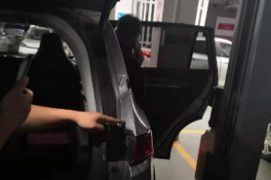 效率低 質(zhì)量差 昆明威馬<em>汽車</em><em>售后</em>店遭投訴