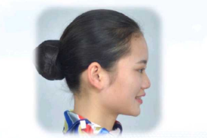 <em>民航</em><em>服務(wù)</em><em>禮儀</em>——<em>女性</em>盤發(fā)<em>要求</em>——側(cè)面