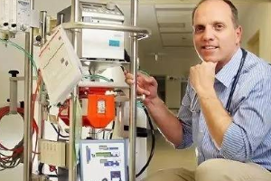 民航客機救生設施——應急救生電臺、滅火設備等