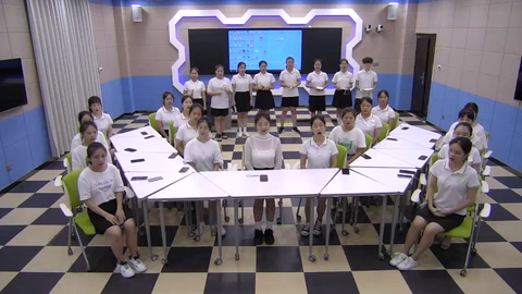 學(xué)生<em>課堂</em>表演壯族民歌《放雁》