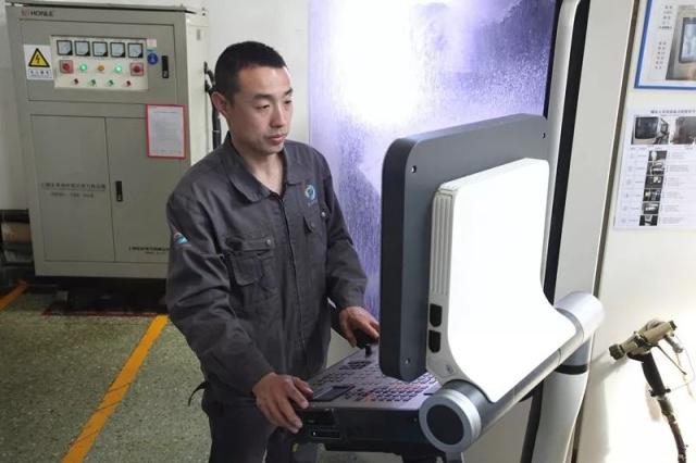 石巖：與時間賽跑的人
