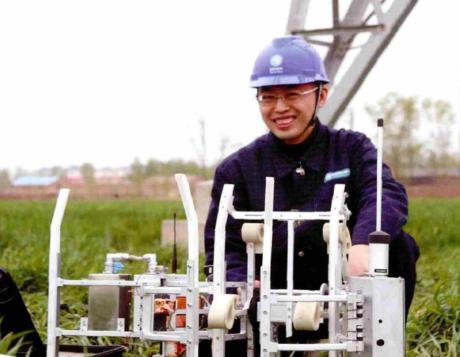 電力機(jī)器人專家——郭銳
