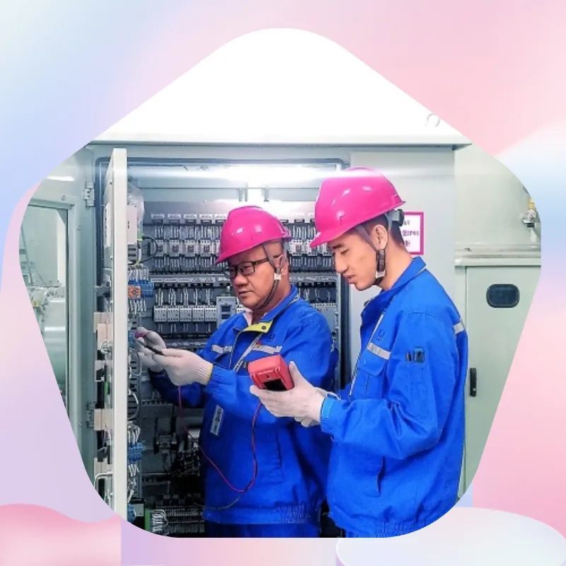 <em>劉</em>根新：<em>從</em>普通電工<em>到</em>技術(shù)“大拿”