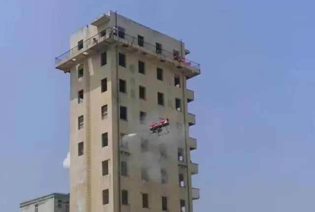 旋翼無人機 百米以上高層建筑滅火