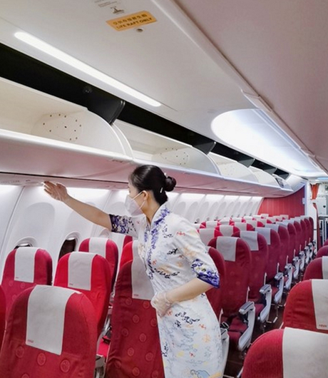 海航<em>乘務(wù)員</em>趙楠：<em>暖</em>如朝陽 與旅客一路同行