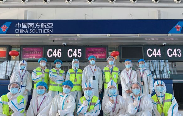 烏魯木齊航空張松偉：嚴(yán)把疫情防控關(guān)口 守護(hù)<em>旅客</em>平安出行