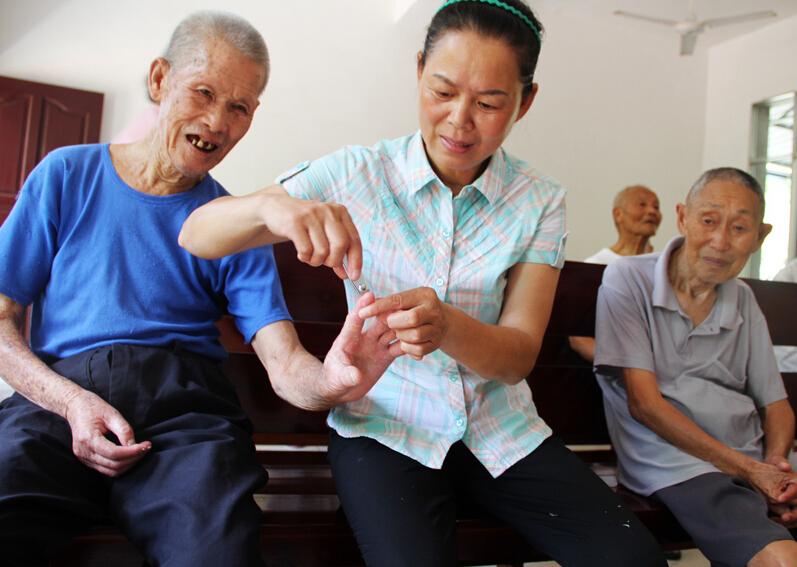 全國“孝親敬老之星”劉春香：敬老護老，傳遞愛<em>的</em>暖流
