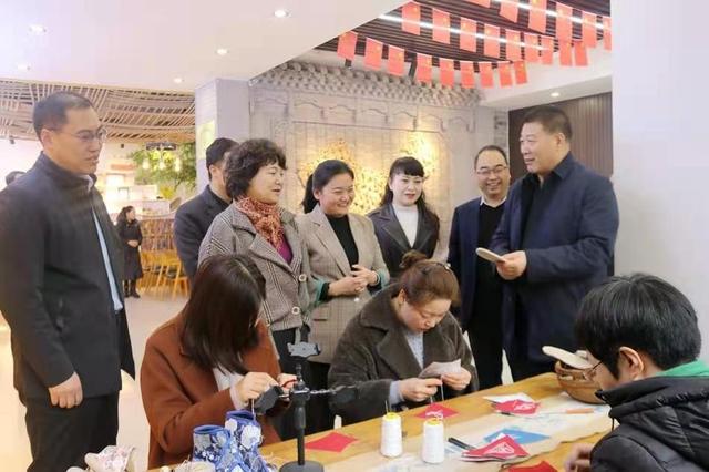 天水市文化和旅游局領(lǐng)導(dǎo)一行調(diào)研甘谷縣<em>文</em>旅產(chǎn)業(yè)發(fā)展情況
