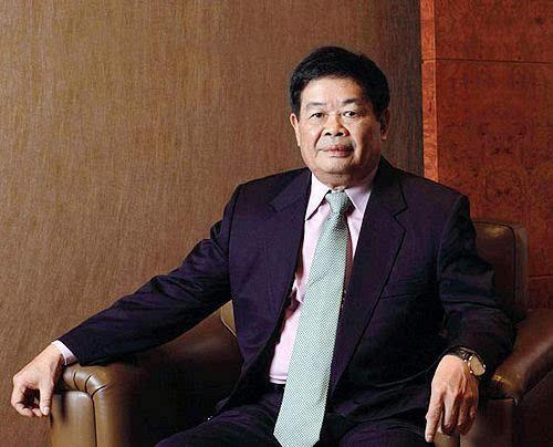 <em>福</em>耀玻璃<em>董事</em>長曹德旺