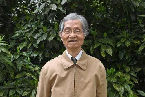 一生做了三件創(chuàng)新事—記浙江大學(xué)教授、中國(guó)工程院院士汪槱生