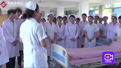 月薪僅3000元，挨耳光都算最輕，年輕護工都是這樣<em>被</em>“熬”走