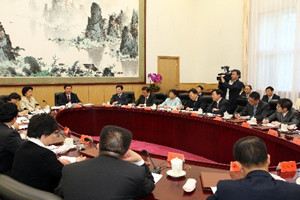 習(xí)近平出席青年科技創(chuàng)新<em>創(chuàng)業(yè)</em>人才座談會并講話