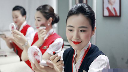 <em>空中</em><em>乘務(wù)</em><em>專業(yè)</em>：《<em>民航</em><em>服務(wù)</em><em>禮儀</em>--<em>乘務(wù)</em>員發(fā)型設(shè)計(jì)》<em>課程</em><em>思</em><em>政</em><em>案例</em>