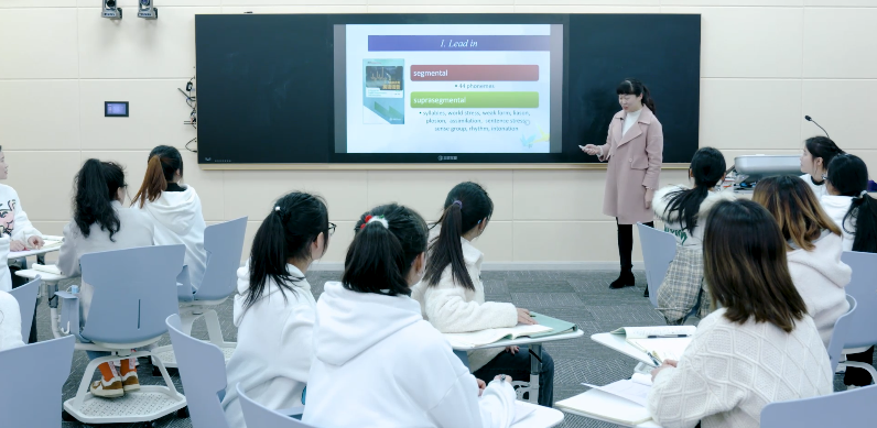 <em>微</em><em>課</em>：<em>小學(xué)</em>英語(yǔ)<em>教育</em><em>專(zhuān)業(yè)</em>《英語(yǔ)語(yǔ)音1》