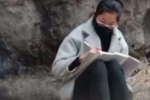<em>致敬</em><em>最美</em>逆<em>行者</em>爭做自律中學(xué)生—共戰(zhàn)疫情