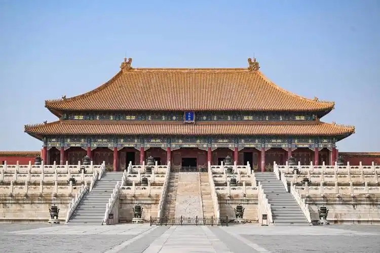 <em>通</em><em>識</em><em>課</em>：《<em>中國歷史</em>—<em>第八</em><em>單元</em><em>辛亥革命</em><em>與</em><em>民國初年</em><em>的</em><em>社會</em> <em>第</em>17<em>課</em><em>辛亥革命</em><em>與</em>中華民國<em>的</em>建立》<em>課程</em><em>思</em><em>政</em><em>案例</em>
